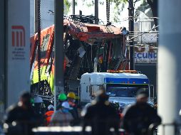 En el lugar aún continúan los trabajos por lo que se espera que en los próximos minutos retiren el último vagón faltante. EFE / C. Ramírez