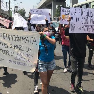 "No fue un accidente, fue el Estado", protestan por colapso en la Línea 12