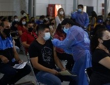 La SSJ informó de la aplicación de más 161 mil vacunas para personal educativo y 24 mil 590 segundas dosis para adultos mayores. EL INFORMADOR/F. Atilano