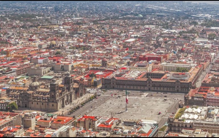 La Ciudad de México es el motor de la economía nacional al representar 16% del PIB, y la entidad con mayor caída en recepción de recursos. SHUTTERSTOCK