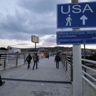 AMLO trataría con Harris la reapertura de la frontera común