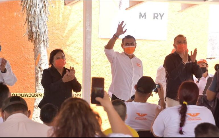 Salvador Zamora prometió mejorar la infraestructura para tener mejores servicios en Tlajomulco. ESPECIAL