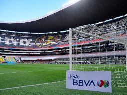 Cruz Azul y América, dos de los cuatro equipos más populares del país, disputan sus encuentros en el icónico estadio Azteca, que tiene una capacidad cercana a los 90 mil espectadores. IMAGO7