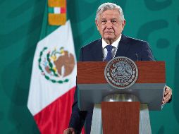 Carlos Loret de Mola contesta que como López Obrador no tiene resultados que presumir, se enoja e inventa que es parte de conspiraciones. EFE