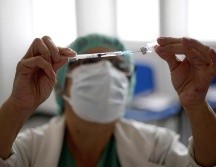 La ampliación de la vacunación a los adolescentes en los países ricos podría abrir campañas de vacunación a más personas, asevera la OMS. EFE/ARCHIVO