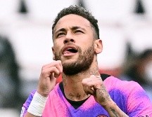 ''Me complace continuar mi aventura en el Paris Saint-Germain. Estoy muy feliz en París y orgulloso de ser parte de este equipo'', dijo Neymar. AFP / A. C. Poujoulat