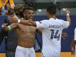 Los Ángeles Galaxy se llevaron el triunfo 2-1 ante el LAFC. AFP / J. McCoy