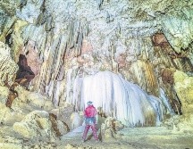 Grutas Chocantes. Sus “cascadas blancas” ofrecen un espectáculo sobrecogedor a los ojos del visitante. ESPECIAL