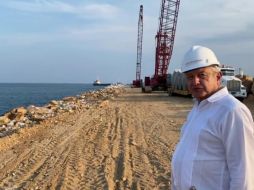 López Obrador en el video difundido en sus redes sociales desde el puerto de Salina Cruz, Oaxaca. FACEBOOK/lopezobrador.org.mx