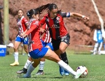 Chivas y Atlas femenil se han enfrentado en 12 ocasiones. Al inicio Chivas era amplio dominador con un total de cinco victorias en su cuenta, pero las rojinegras ahora mismo cuentan con cuatro triunfos frente al Rebaño. IMAGO7