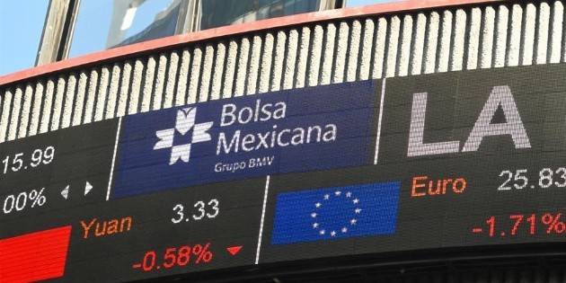 La BMV cierra con ca&iacute;da de 0.42%, la peor de mayo