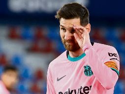 SEGUNDOS. El cuadro culé puede ser superado por el Real Madrid, mientras que el Atlético tiene la posibilidad de aumentar su ventaja a cuatro puntos. AFP