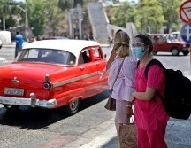La campaña comenzó este miércoles en cuatro municipios de La Habana, incluido Regla, con los proyectos de vacunas Abdala y Soberana 2. EFE/Y. Zamora