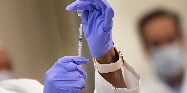 Vacunas COVID Guadalajara: Este jueves inicia aplicaci&oacute;n de segunda dosis de Sinovac