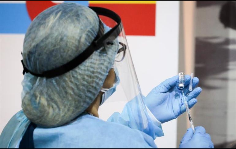 La OPS asegura que las vacunas no deben ser un privilegio exclusivo de las personas adineradas. EFE/ARCHIVO