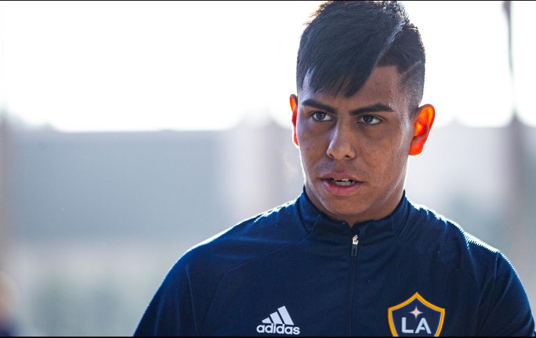 El portal deportivo Goal informa que Efraín Álvarez, mediocampista del Galaxy de Los Angeles se encuentra en el radar de Chivas. IMAGO7
