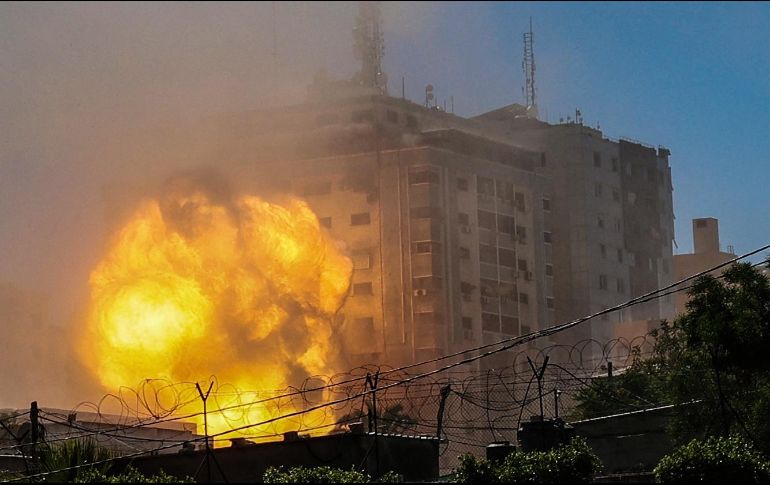 Según el Ejército israelí, el edificio ''contenía activos militares pertenecientes a la inteligencia militar'' del movimiento islamista Hamás. AFP / M. Abed