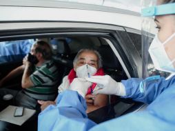 La autoridad sanitaria reitera que por esta medida no se perderán las vacunas, las dosis son suficientes y la jornada continuará. EL INFORMADOR /ARCHIVO