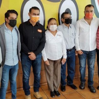 Salvador Zamora promete a restauranteros agilizar permisos