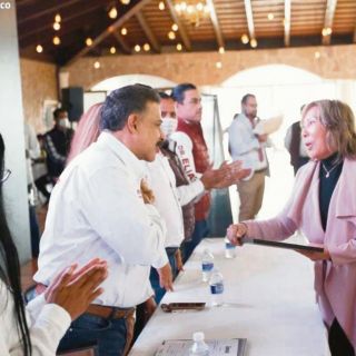 Lomelí ofrece “mano franca” y apoyo a los maestros en su trabajo