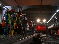 INSPECCIONES. Trabajadores supervisan la estructura del tramo subterráneo de la Línea 12 del Metro. SUN