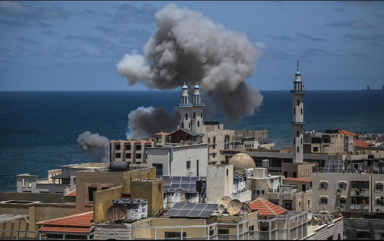 La escalada ha causado la muerte de diez israelíes y 200 palestinos, entre ellos 42 civiles que murieron el domingo tras intensos bombardeos. EFE / M. Saber