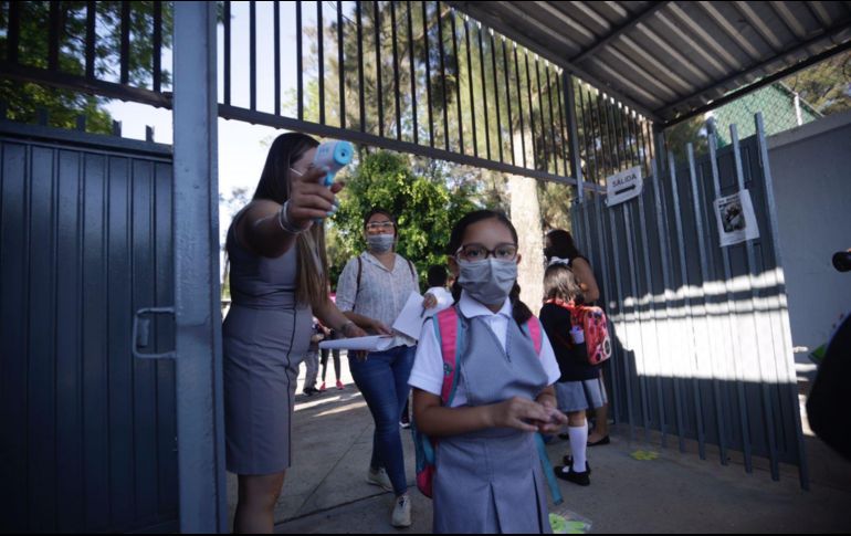 El evento de reapertura se llevó a cabo de manera simbólica en la escuela primaria Adalberto Navarro, ubicada en la Colonia Jardines del Nilo. EL INFORMADOR / F. Atilano