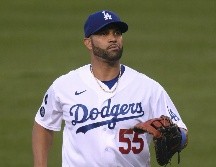 Pujols, de 41 años, fue recibido con vítores en el Dodger Stadium y pegó un elevado de out en su primer turno al bate. AFP