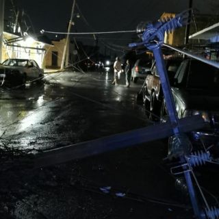 Tromba en Nuevo Laredo deja un muerto y destrozos