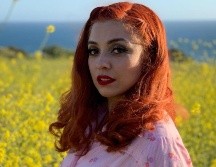 Mon Laferte en las playas de Malibú. Especial.