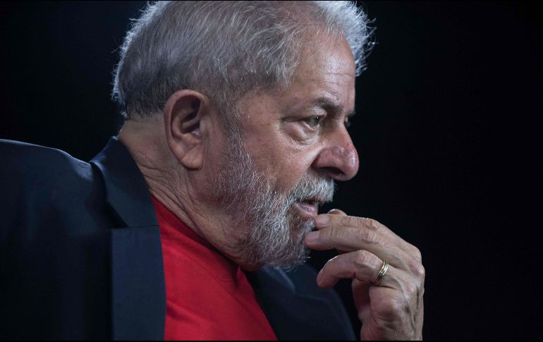 De acuerdo con una encuesta, Lula obtendría una amplia ventaja en la primera vuelta de los comicios presidenciales (41%) y se impondría en la segunda ronda con el 55% de los votos frente a Bolsonaro (32%). AFP / ARCHIVO