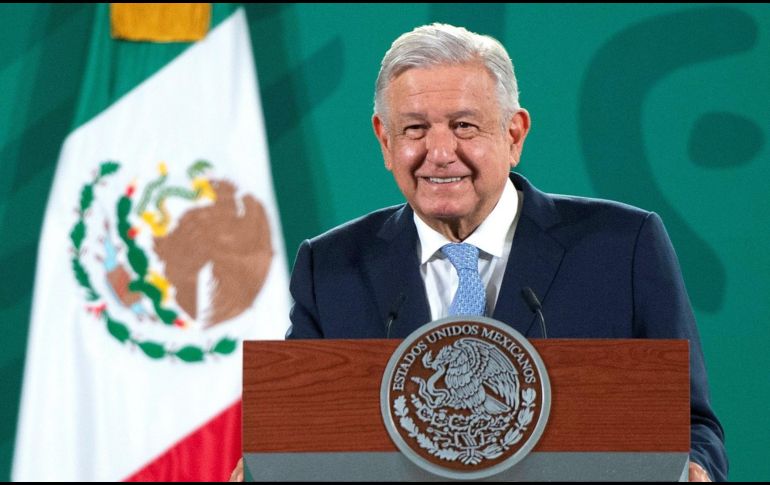AMLO hizo referencia al tema tras ser cuestionado sobre la comunidad de Santa Rita Tlahuapan, en Puebla, cuyos ejidatarios se manifestaron recientemente para exigir el pago de sus terrenos usados en la construcción de la carretera México-Puebla. EFE / Presidencia de México