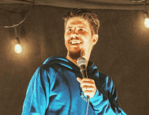 El standupero Diego Zanassi. Instagram/zananassi.