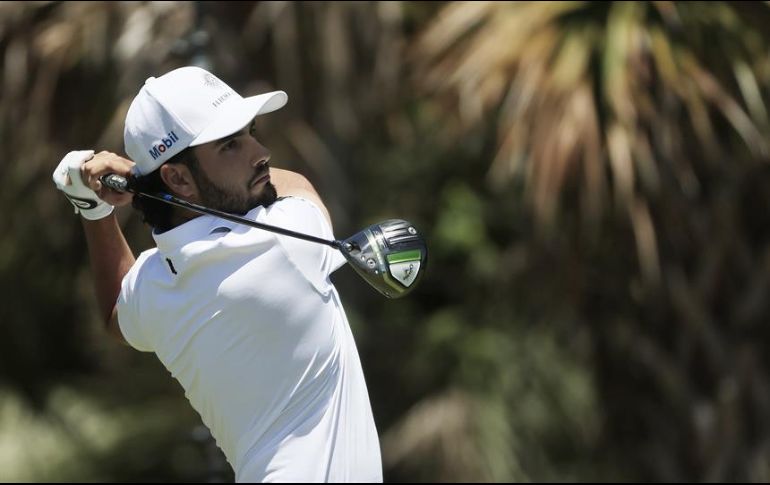 Abraham Ancer tuvo una sólida jornada a pesar de no haber registrado el mejor score gracias a un costoso doble-bogey. EFE/T. Maury