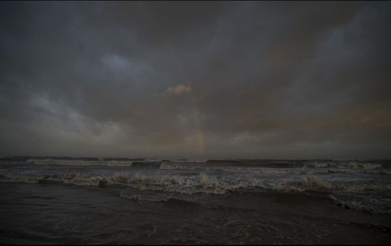 La probabilidad de formación del nuevo ciclón es del 40% tanto en el pronóstico para las próximas 48 horas como para los próximos cinco días. AFP / ARCHIVO