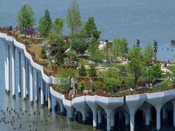 El parque se suma a una serie de muelles nuevos que han surgido en el lado oeste de Manhattan, pero tiene características de diseño que lo distinguen de los demás. AFP/A. Weiss