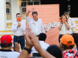 Tras sus reuniones con vecinos, Frangie invitó a los ciudadanos a darle continuidad al trabajo que se ha hecho en Zapopan. ESPECIAL