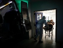 Argentina ha cumplido tres días con más de 35 mil contagios y más de 400 muertes. AP/N. Pisarenko