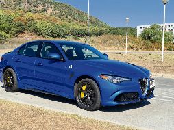 La configuración deportiva implementada en el Giulia QV lo convierte el vehículo estandarte de la firma italiana en el mundo. EL INFORMADOR/M. Castillo