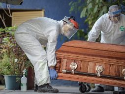 Este viernes se registran 12 nuevas defunciones por el coronavirus en Jalisco. AFP /ARCHIVO
