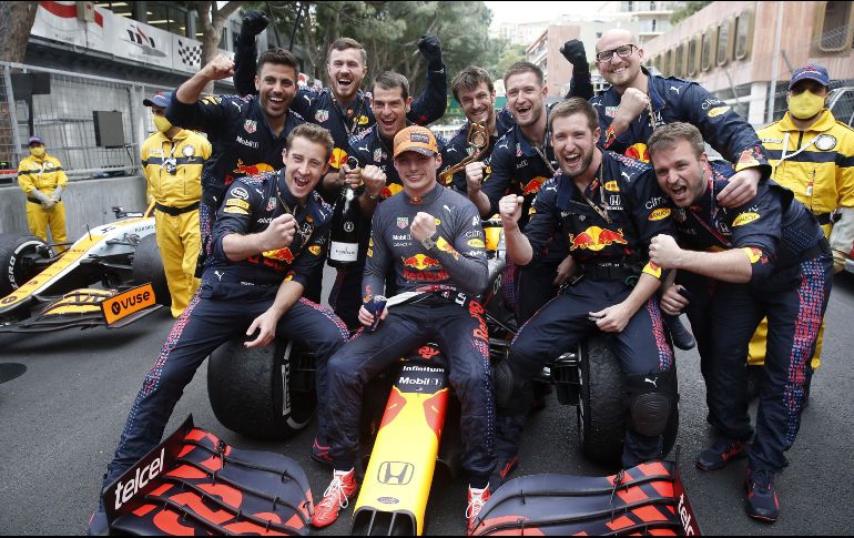 Red Bull lidera el Campeonato de Constructores con un total de 149 puntos, uno más que Mercedes. EFE / S. Nogier