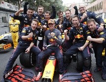 Red Bull lidera el Campeonato de Constructores con un total de 149 puntos, uno más que Mercedes. EFE / S. Nogier