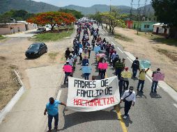 En la manifestación de la semana pasada, 250 estudiantes realizaron bloqueos de vías de comunicación en Tuxtla Gutiérrez. SUN / ARCHIVO