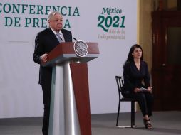 AMLO señaló que junto con su equipo económico analiza tener un presupuesto multianual para obras carreteras hasta 2024. SUN / B. Fregoso
