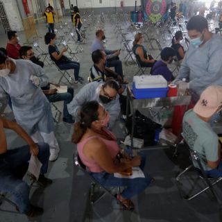 Hoy inicia registro de vacunación para personas de 50 a 59 años en la ZMG