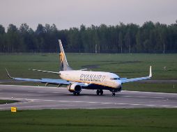 El vuelo de Ryanair procedente de Atenas llegó ayer a Vilna, la capital de Lituania, tras el desvío forzozo del avión. EFE/EPA