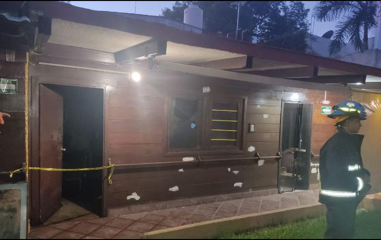 Los hechos ocurrieron alrededor de las 6:00 horas en un asilo ubicado en el cruce de la calle Coliman y la avenida Cuauhtémoc, en la colonia Ciudad del Sol. ESPECIAL / Bomberos Zapopan