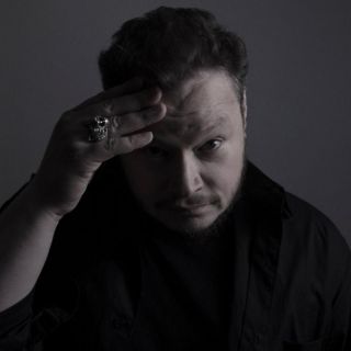 Leonel García estrena su octavo disco como solista, “45RPM”