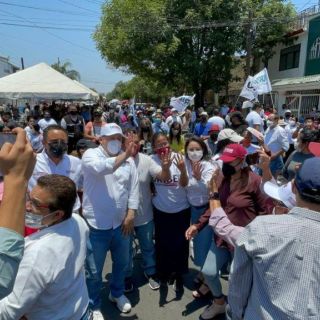 No nos van a ganar, somos mejores: Uribe a vecinos de Santa Margarita