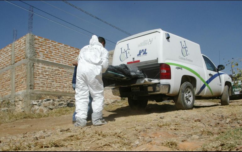 El cuerpo fue llevado a las instalaciones del Instituto Jalisciense de Ciencias Forenses en espera de la autopsia de ley. EL INFORMADOR /ARCHIVO